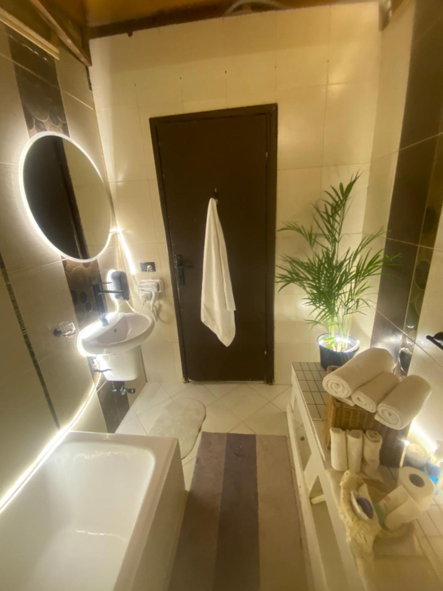 Airport Rooftop Club Luxurious Rooms And Studios Cairo Exterior foto